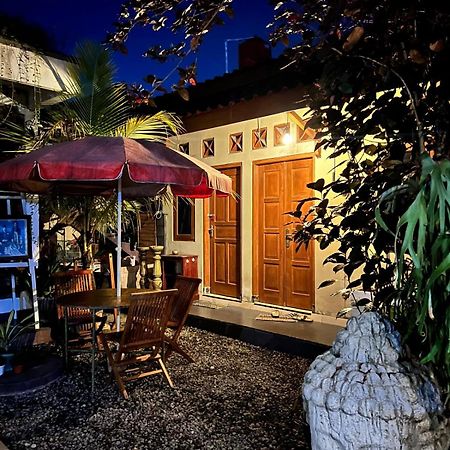Rumah Pathuk Syariah Homestay Yogyakarta Exterior photo