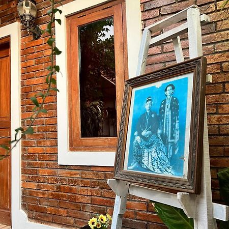 Rumah Pathuk Syariah Homestay Yogyakarta Exterior photo