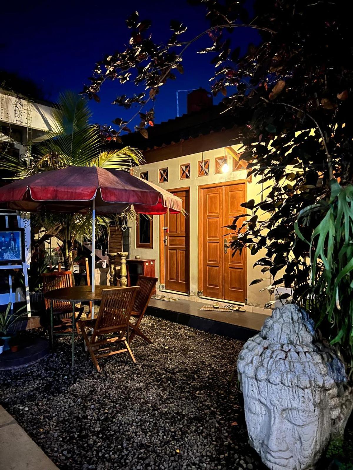 Rumah Pathuk Syariah Homestay Yogyakarta Exterior photo