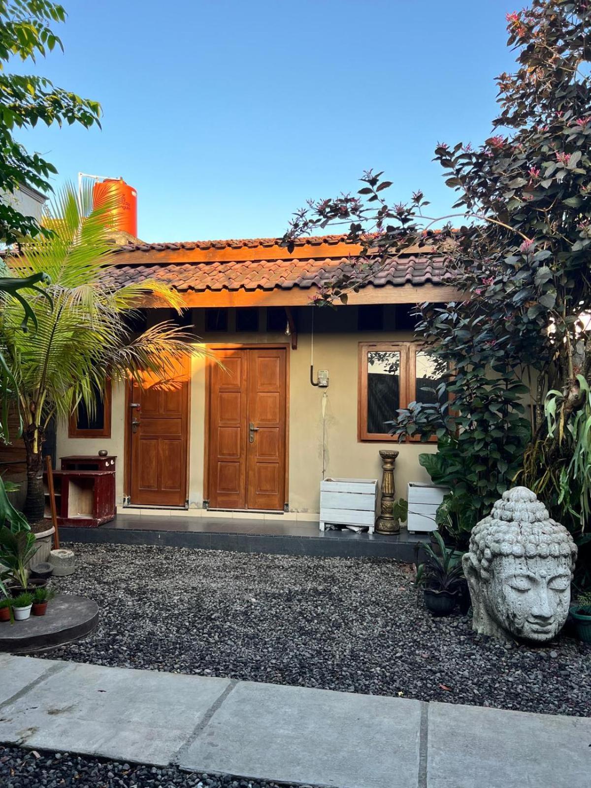 Rumah Pathuk Syariah Homestay Yogyakarta Exterior photo